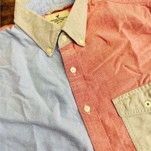 Men's American Eagle Medium Red Blue Grey Short Sleeve Shirt